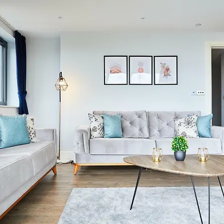 Elegant Plus Luxury Apartments London Exterior photo